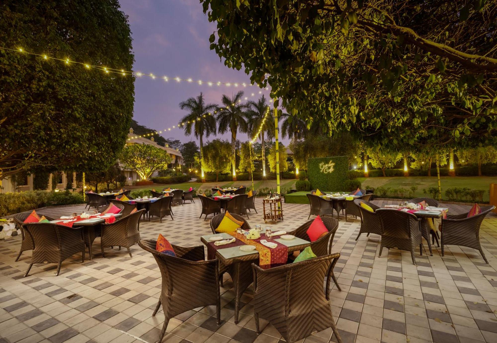 Vivanta Aurangabad, Maharashtra Bagian luar foto